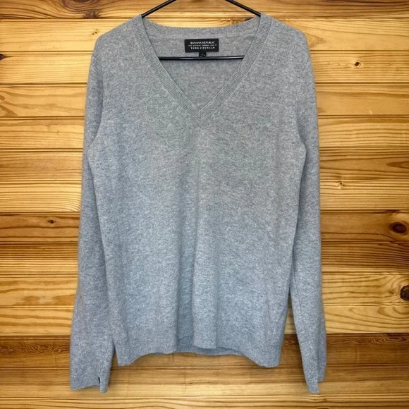 Banana republic Todd & Duncan Scottish 100% cashmere V-neck pullover Large - Picture 1 of 7